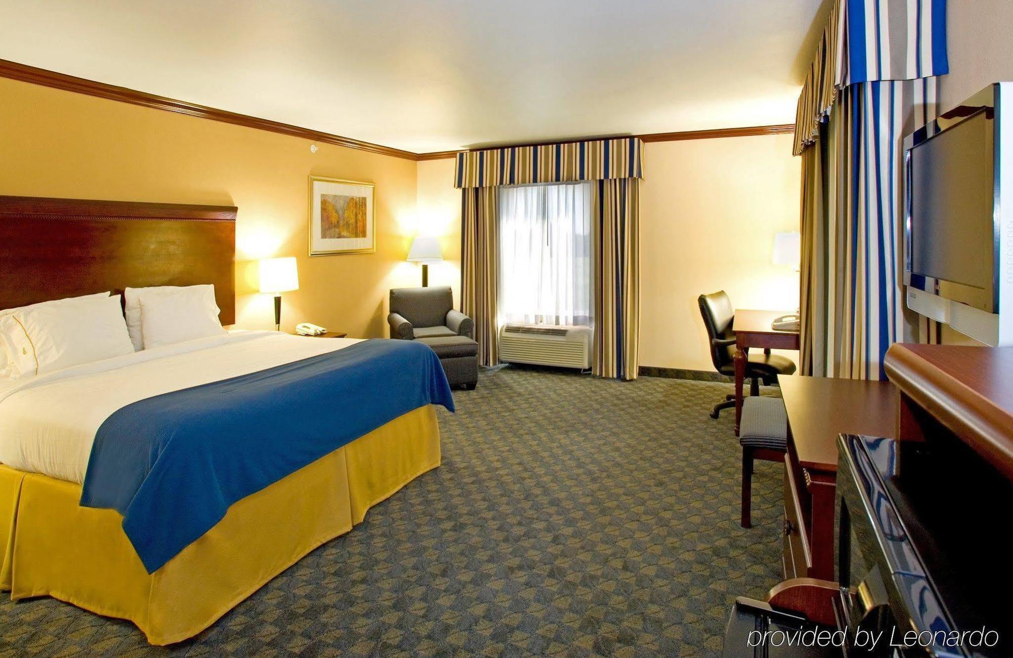 Holiday Inn Express Hotel And Suites Falfurrias Eksteriør bilde